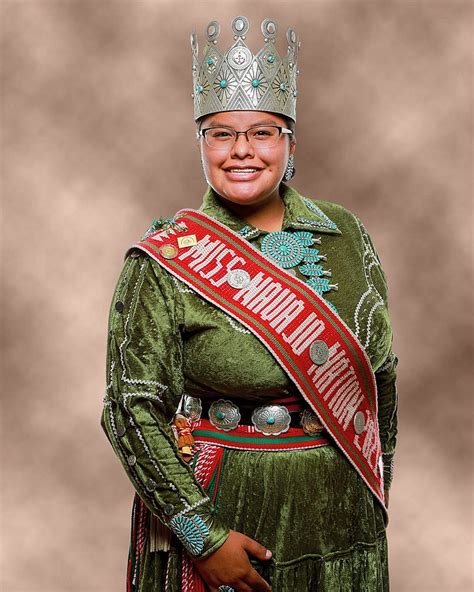 Valentina Clitso crowned Miss Navajo Nation | Navajo-Hopi Observer ...