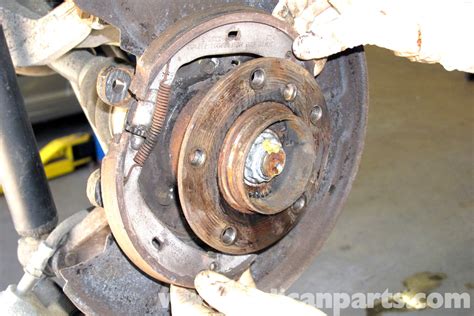 BMW E46 Parking Brake Shoe Backing Plate Replacement | BMW 325i (2001 ...