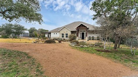 With Waterfront - Homes for Sale in New Braunfels, TX | realtor.com®