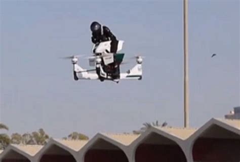 Dubai Police Patrol From the Sky Using Flying Motorbikes