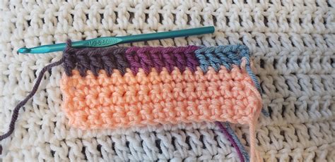 Photo Tutorial – Crochet Beginner Guide: How To Change Colors ...