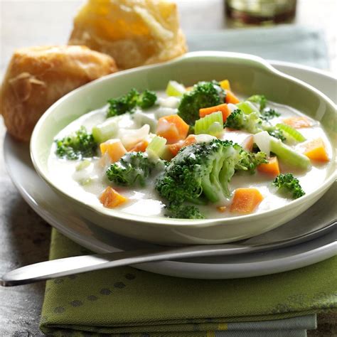 Best Broccoli Soup Recipe: How to Make It