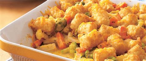 Cheesy Tater-Topped Chicken Casserole recipe from Betty Crocker