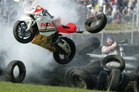 crash #funny | Best motorbike, Racing bikes, Racing motorcycles