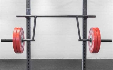 6 Cambered Squat Bar Benefits (And, How To Train With It ...