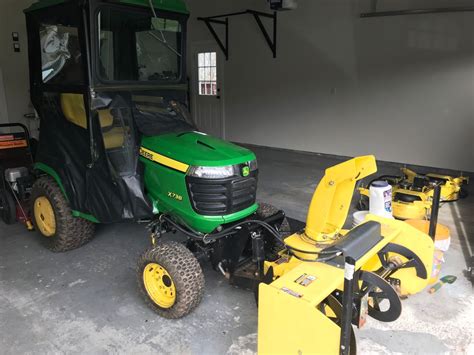 John Deere X738 Garden Tractor w/snow thrower, mower, & cab - Claz.org