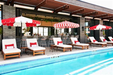 Best Hotels with Outdoor Pools in Nashville | Nashville Guru