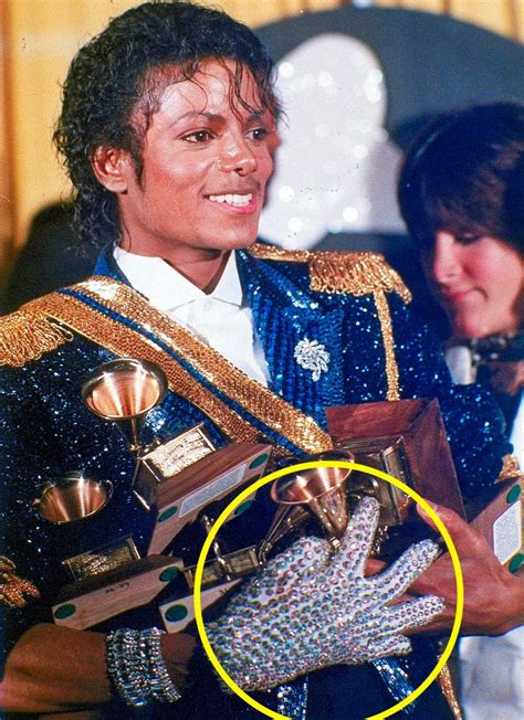 Why Michael Jackson Wore Smaller Clothes at the End of His Shows (and 8 ...