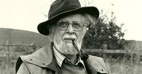 Famous Pipe Smokers: Jack Hargreaves