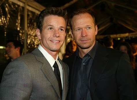 Mark Wahlberg Talks Missing Donnie Wahlberg & Jenny McCarthy's Wedding ...