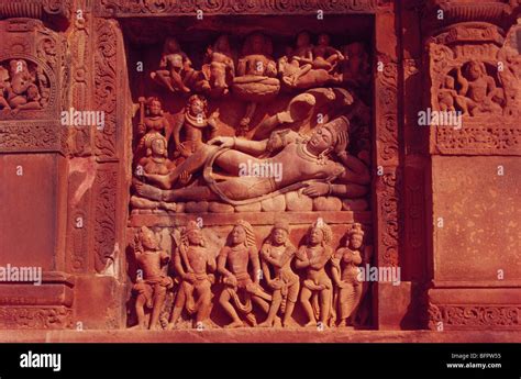 Dashavatara Temple, Lord Vishnu carved on wall of Deogarh, Dasavatar ...