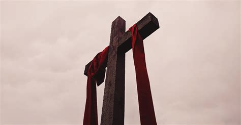 What is the Meaning of the Cross? Christian Symbolism