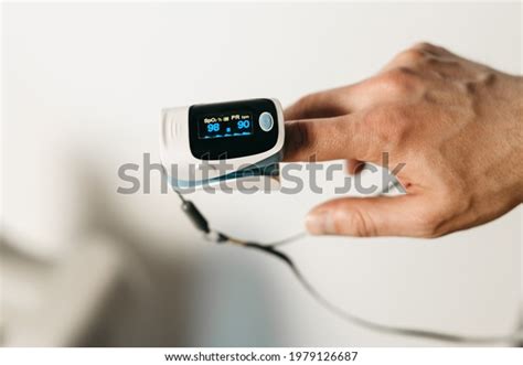 1,623 Oximetry Device Images, Stock Photos & Vectors | Shutterstock