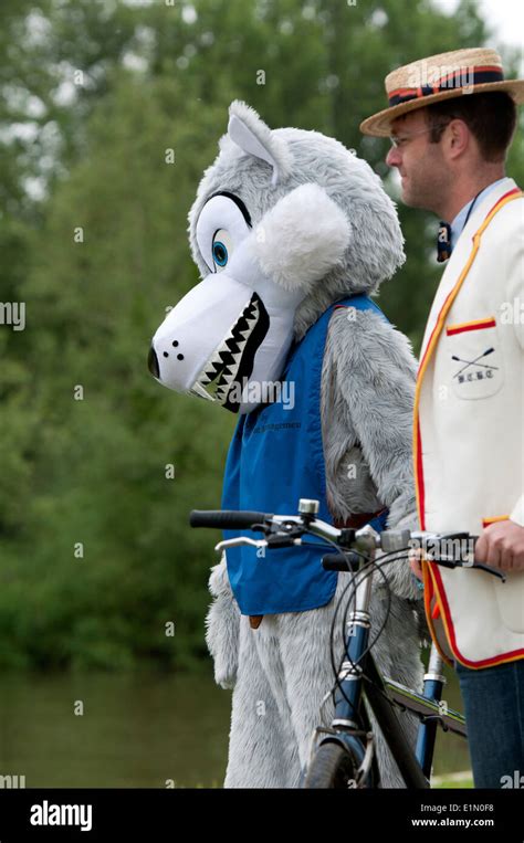 Oxford May Eights, Wolfson College mascot and coach, Oxford, UK Stock ...