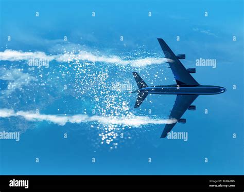 Plane cloud seeding hi-res stock photography and images - Alamy