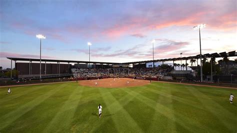 The 15 best places to watch college softball, according to the fans ...