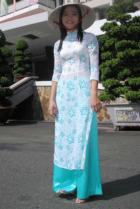 Vietnam Traditional Clothing