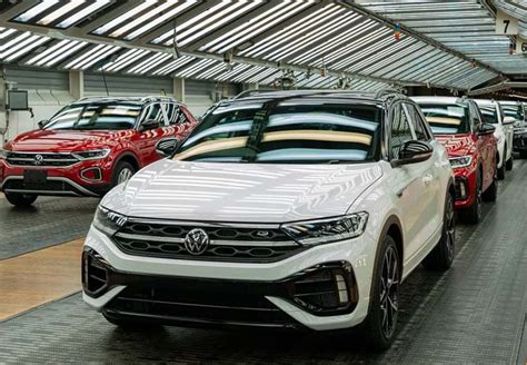 VW T-Roc production restarts at Autoeuropa car plant - Portugal Resident