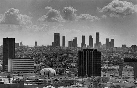 Los Angeles Skyline - 1980's Los Angeles Skyline, Los Angeles City ...