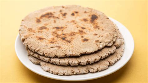 How to make singhara atta roti? Here’s a healthy winter recipe - The ...