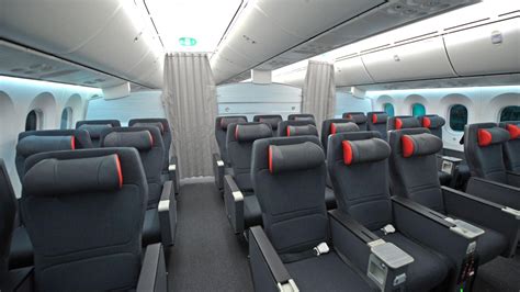 Air Canada Premium Economy - Dreamliner 787 | TravelRight