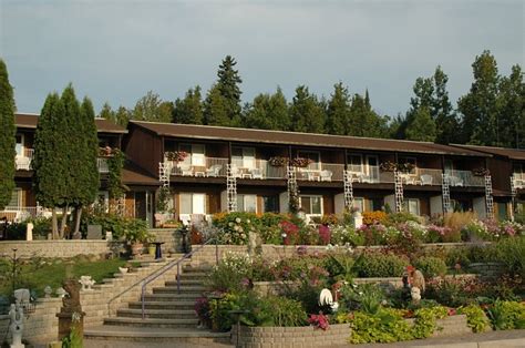 LAKE SUPERIOR LODGE - Hotel Reviews (Bayfield, WI)