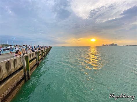 Raffles Marina Lighthouse Singapore-Sunset | Diary Hazel | Flickr