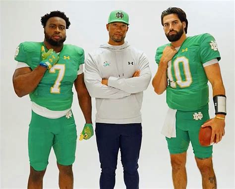 Notre Dame Football Unveils New Green Uniforms for 2023 - 18 Stripes