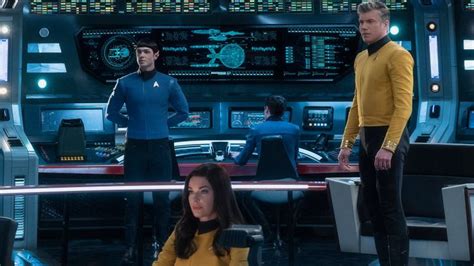 Star Trek: Strange New Worlds Trailer Doubles Down on Discovery Twist ...