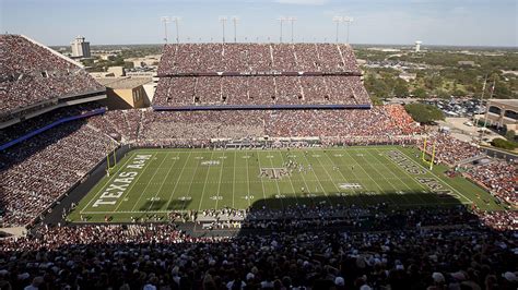 Texas A&M could expand football stadium to 103,500, according to report ...