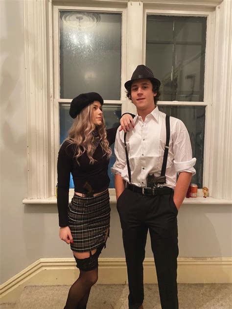 Bonnie and Clyde | Classy halloween costumes, Trendy halloween costumes ...