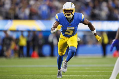 Chargers Injury News: Joshua Palmer is questionable to return with knee ...