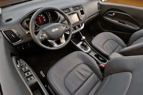 2015 Kia Rio Pictures - 113 Photos | Edmunds