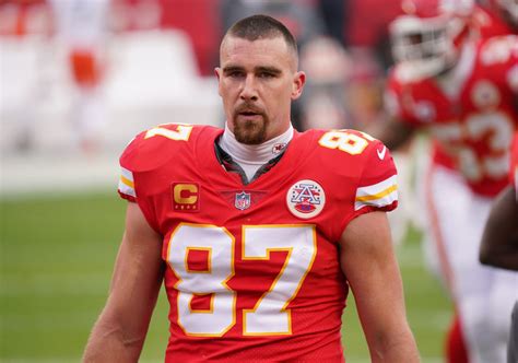 Travis Kelce shaved his beard and looks completely different (Photo)