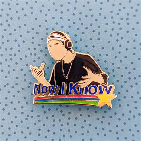 NCT Doyoung Enamel Pin - Meme "Now I Know" - Making it Sweet