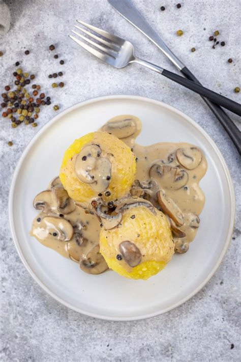 Creamy Mushroom Pepper Sauce | Recipe | Elle Republic