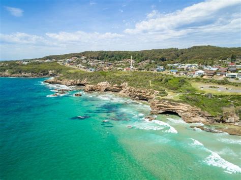 31 Barellan Street, Caves Beach, NSW 2281 - Property Details