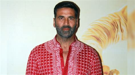 Akshay Kumar Becomes India's Highest Taxpayer Again, Receives Honorary ...