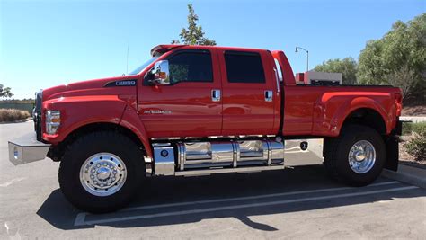 Ford F-650 Instantly Makes Anyone King of the Road