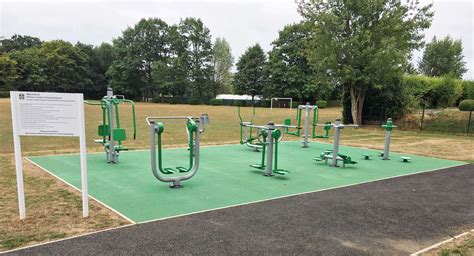 Outdoor Gym|Aldenham Parish Council- Outdoor Gym & Wetpour Surfacing ...