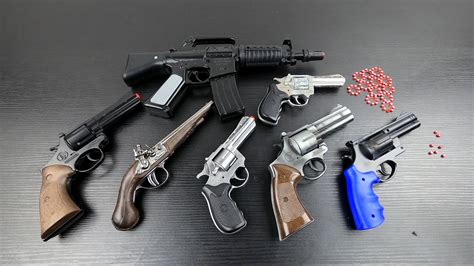 Realistic Toy Guns ! Metal Revolvers and Exploding Pistols - Quality ...