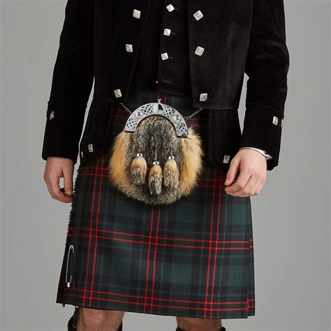 The Kinloch Anderson Deluxe Kilt -... - Kinloch Anderson