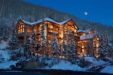 Luxury living: Ski-in, Ski-out Homes | Christie's