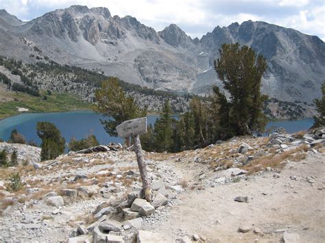 5 Pro-Picked Hikes in Mammoth Lakes // MountainGetaway.com | Lara Kaylor