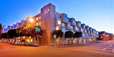 Marriott San Francisco Fisherman's Wharf | Travelzoo