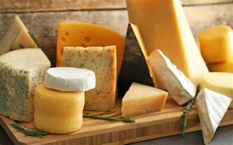 Ultimate Cheese Guide To The 5 Different Types Of Cheeses