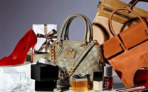 What Luxury Items Every Woman Should Own | Luxury items, Everyday ...