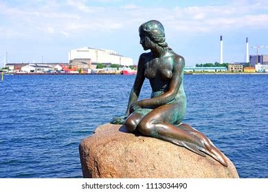 1,518 Mermaid statue copenhagen Images, Stock Photos & Vectors ...