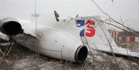 Crash of a Tupolev TU-154M in Moscow: 2 killed | Bureau of Aircraft ...