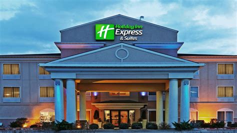 HOLIDAY INN EXPRESS & SUITES CHICKASHA, AN IHG HOTEL $151 ($̶1̶6̶5̶ ...